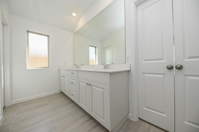 Building Photo - 30327 Centipede Grv Ln