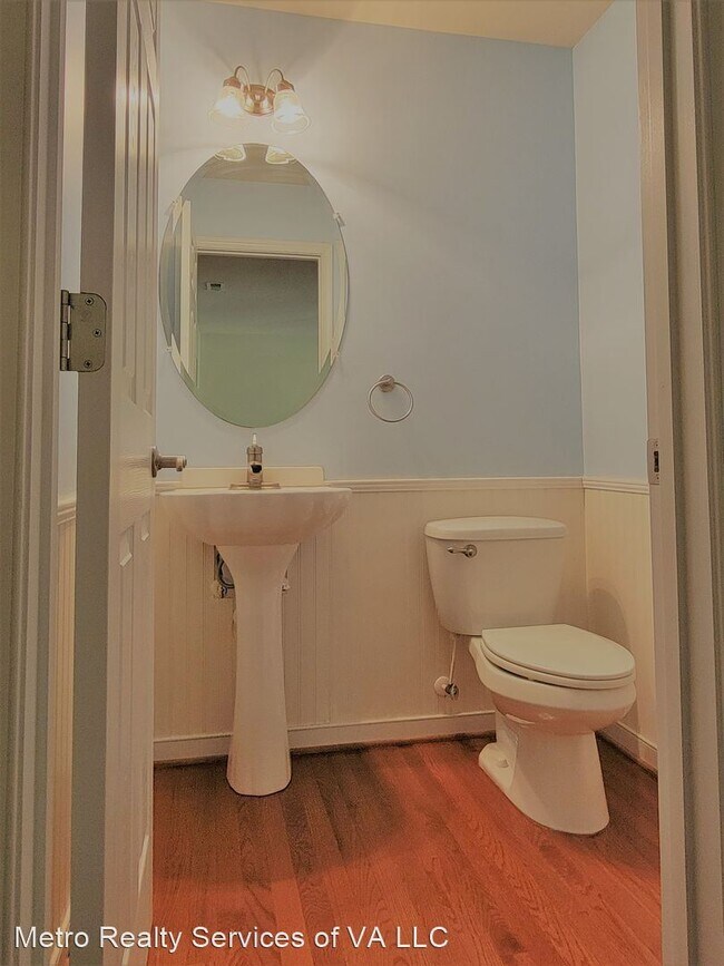 Building Photo - 3 br, 2.5 bath House - 13624 Baycraft Terrace
