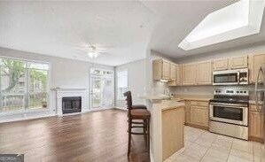 Building Photo - 1215 McGill Park Ave NE