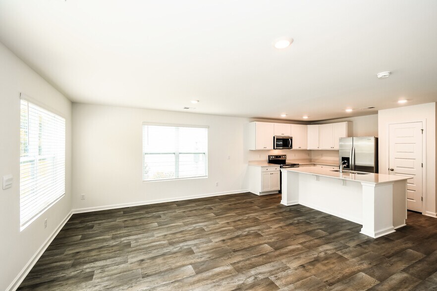 Building Photo - 78 Striker Rd