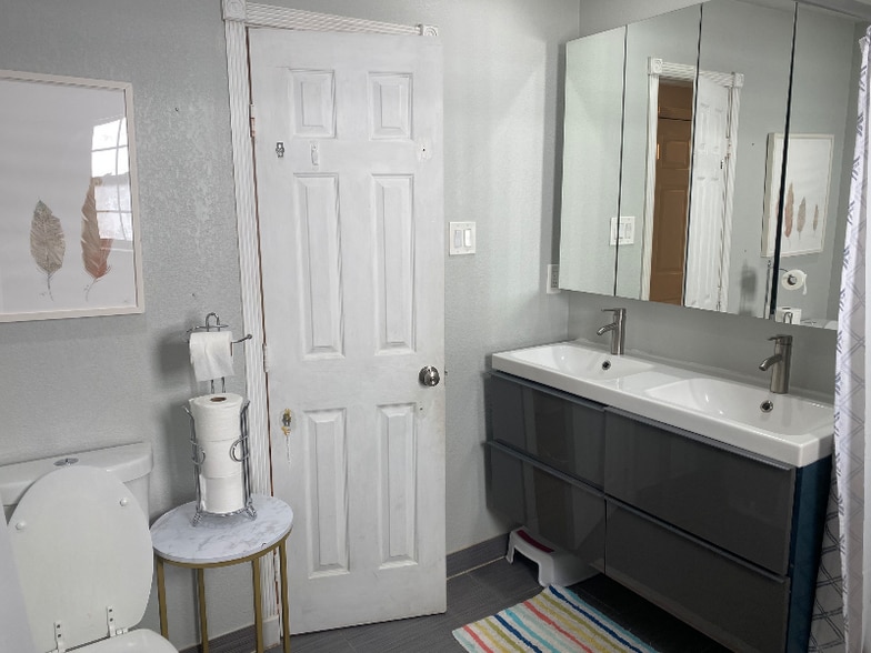 Building Photo - 4084 Purdue Ave