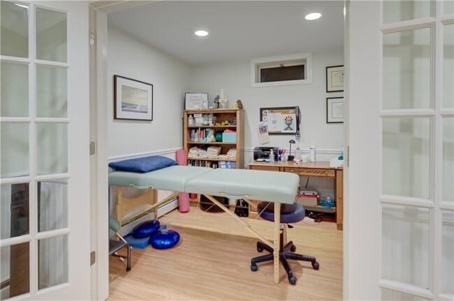 Building Photo - 103 Browns Farm Dr