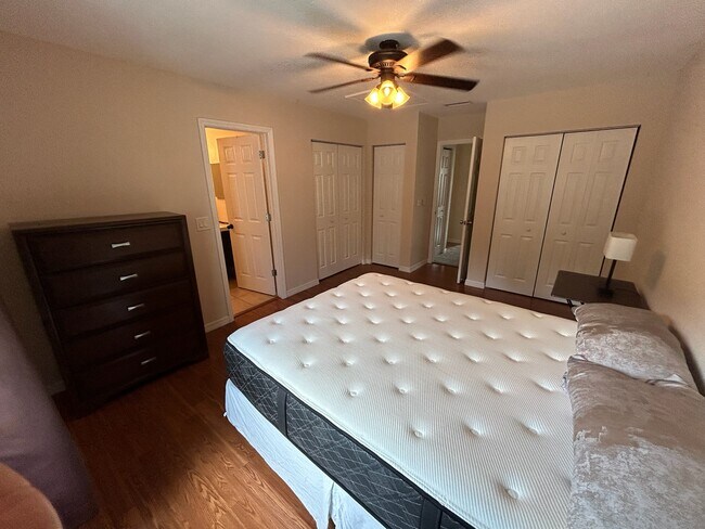 Building Photo - 5206 Sunridge Palms Dr