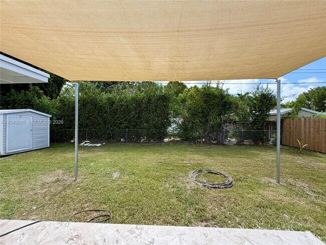 Building Photo - 8235 SW 62nd Pl