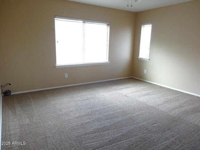 Building Photo - 3826 E Yeager Dr