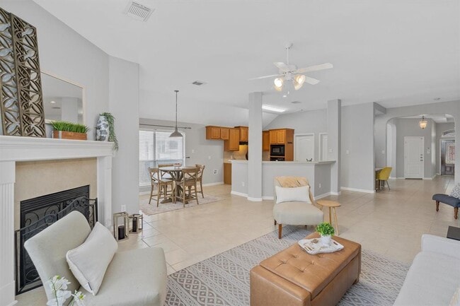 Building Photo - 1636 Maize Bend Dr