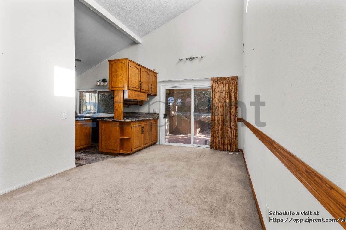 Building Photo - 12646 Beach St