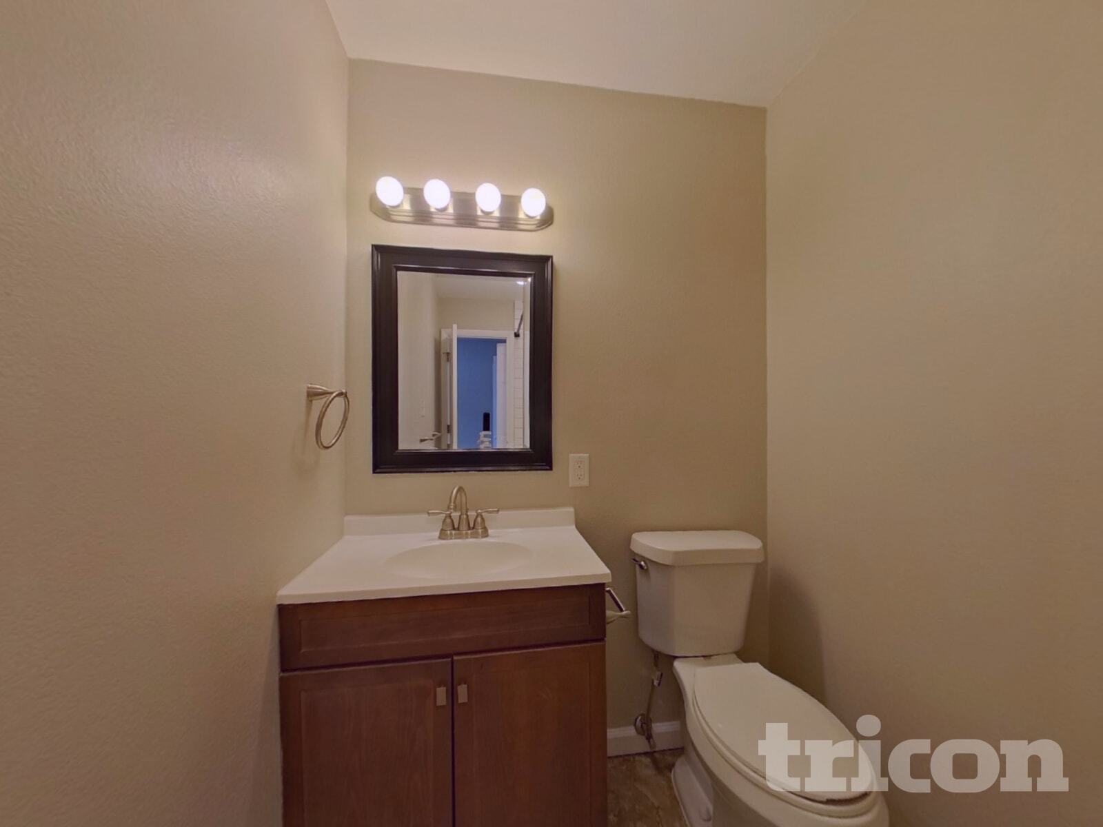 Building Photo - 1228 N Chelton Rd