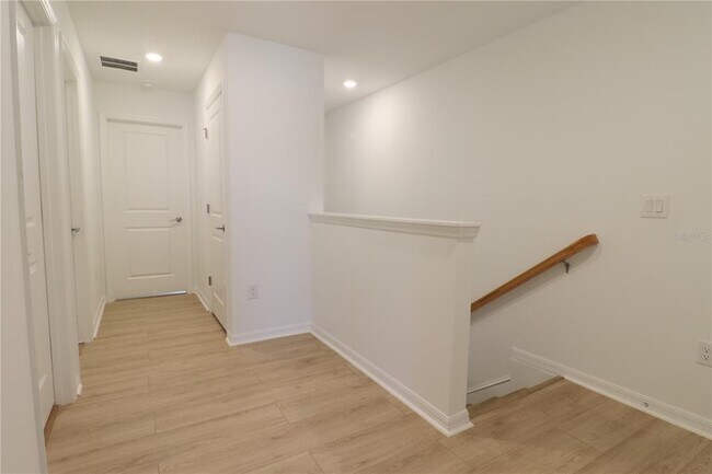 Building Photo - 2208 Paravane Wy