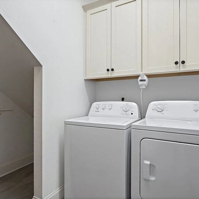 Building Photo - 1725 7th Ave N