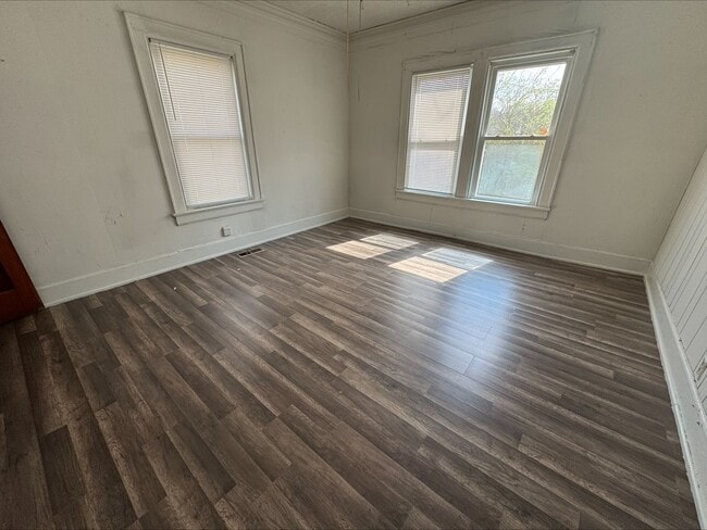 Building Photo - Now Available! 2 bedroom 1 bathroom in Chattanooga TN!