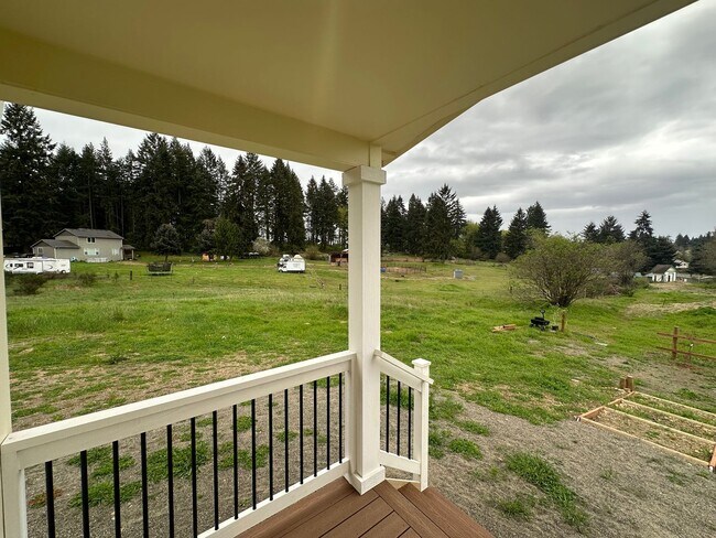 Building Photo - Brand New Single-Wide Home in Peaceful Yelm Setting!