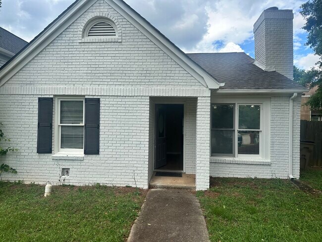 Building Photo - 8034 S Bay Ct