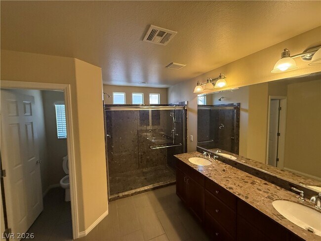 Building Photo - 6083 Crown Palms Ave