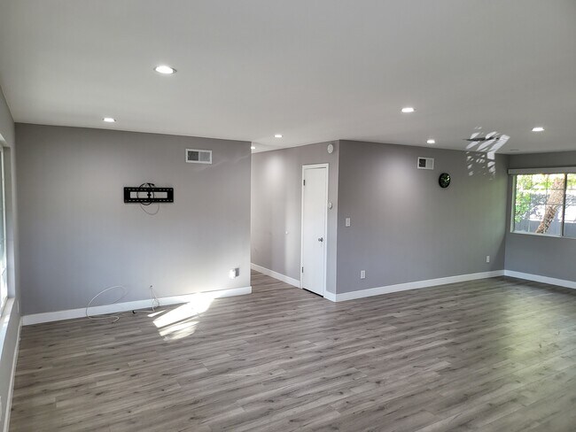 Building Photo - 19221 Napa St