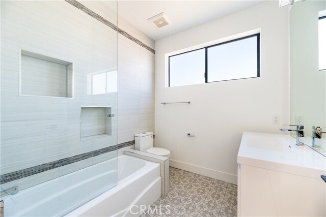 Building Photo - 1807 S Longwood Ave