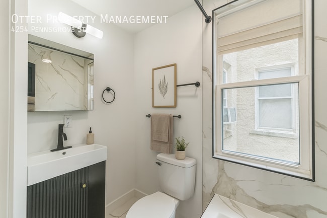 Building Photo - 4254 Pennsgrove St