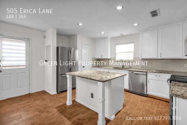 Building Photo - 505 Erica Ln