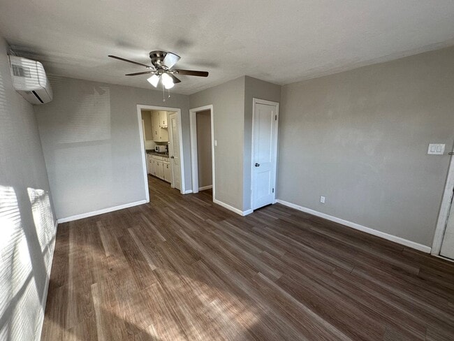 Building Photo - 1909 Pecos St