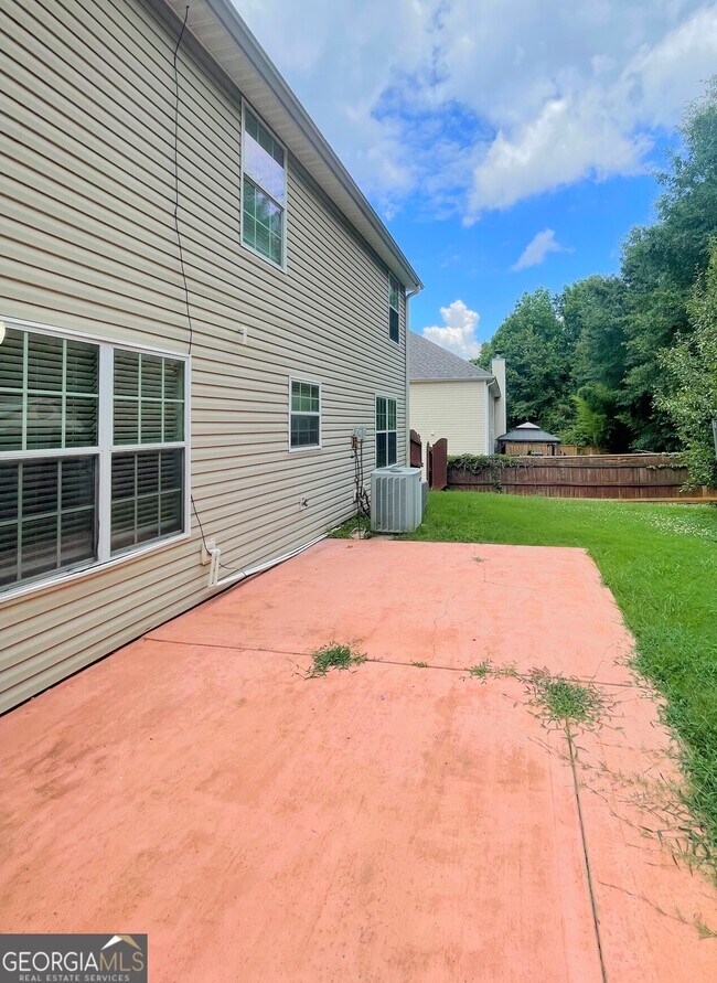 Building Photo - 3875 Hadley Rd