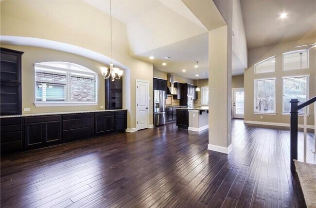 Building Photo - 213 Simmons Dr
