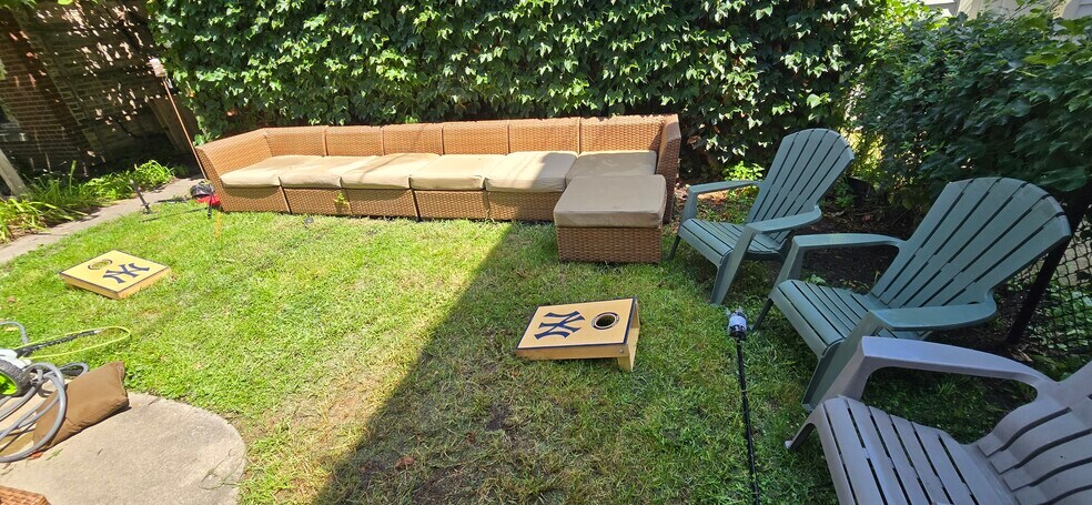 Building Photo - 4037 N Long Ave