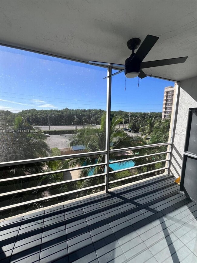 Building Photo - 2935 NE 163rd St