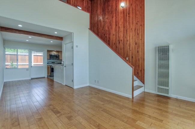 Building Photo - 281 S Church Ln