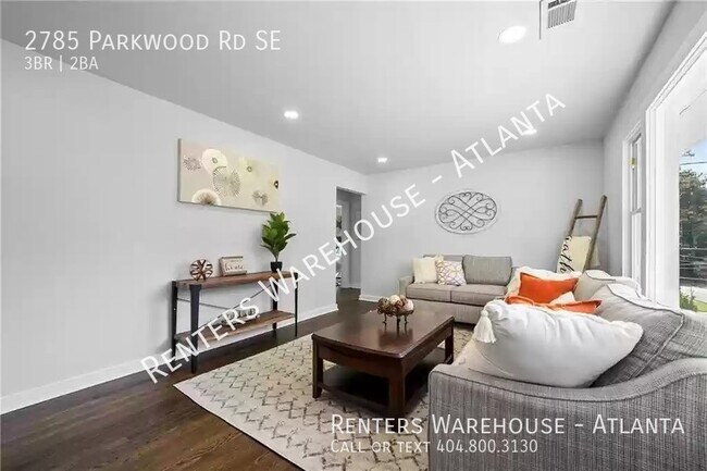 Building Photo - Gorgeous RENOVATION! 3 Bedroom in Heart of...