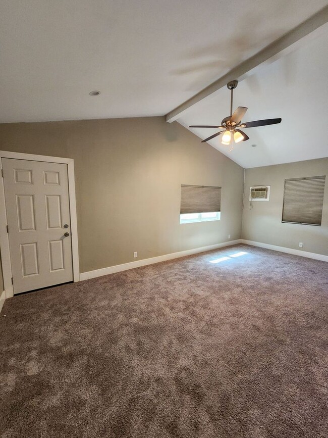 Building Photo - Charming 3 bedroom home in  prime Mesa loc...