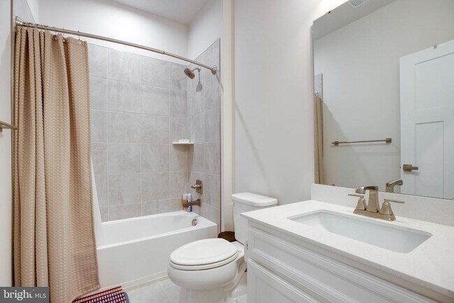 Building Photo - 4468 Sulford Ter