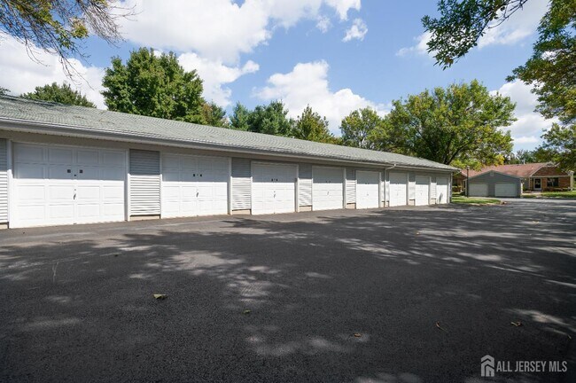 Building Photo - 98 Griggs Pl