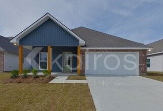 Building Photo - 8048 Hendrick Dr