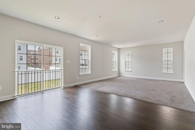 Building Photo - 4507 Shakespeare Cir