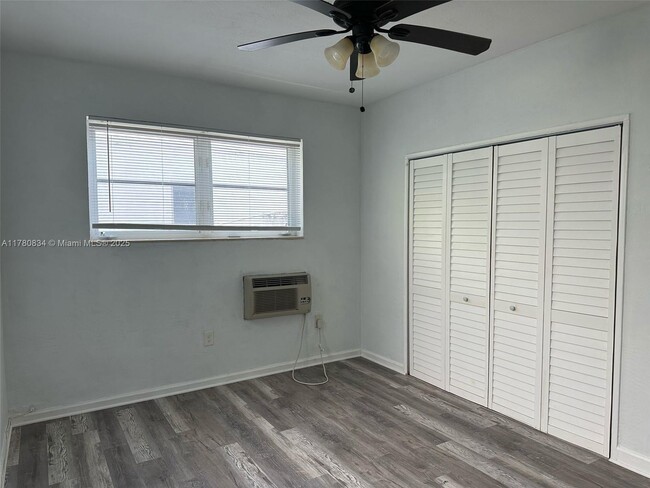 Building Photo - 620 76th St