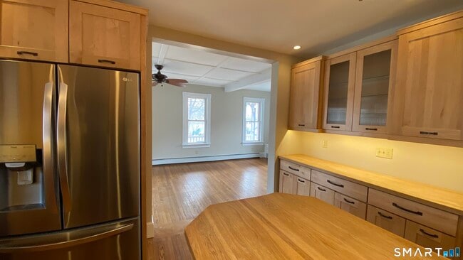 Building Photo - 86 Belleview Ave