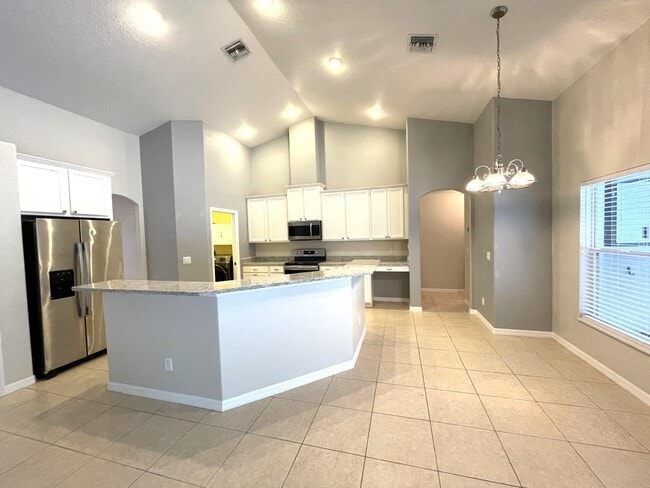 Building Photo - 1171 Tamango Dr