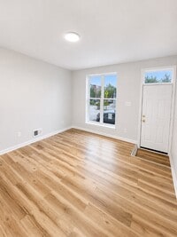 Building Photo - 2538 E Fayette St