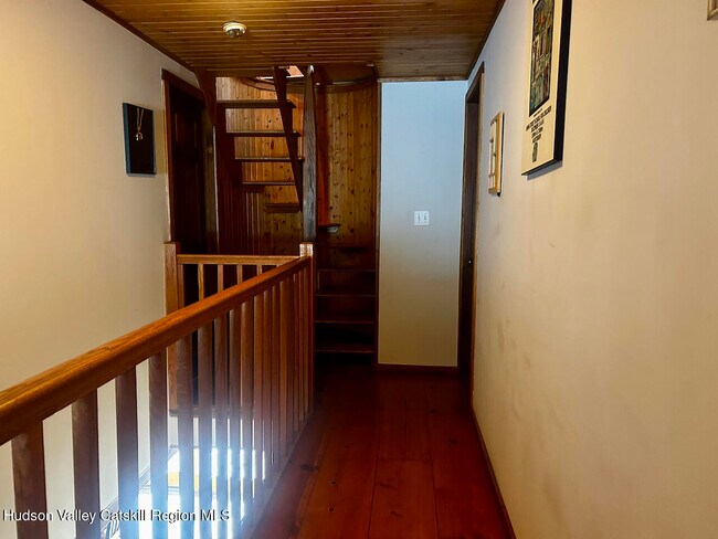 Building Photo - 125 Taconic Creek Rd