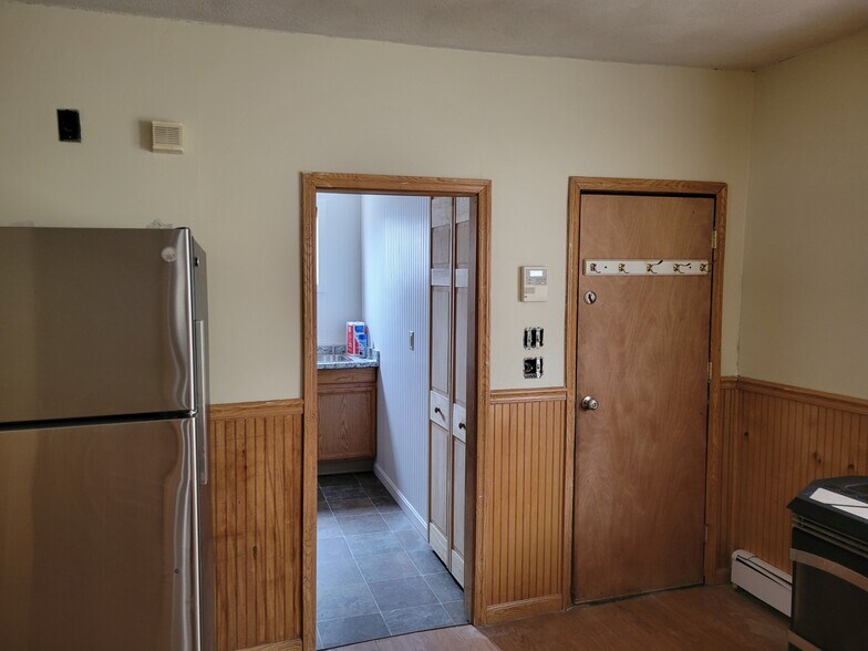 Building Photo - 11 Trenton St