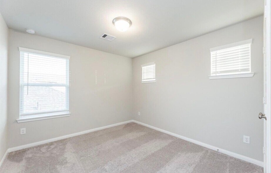 Building Photo - 1315 Gorman Ln