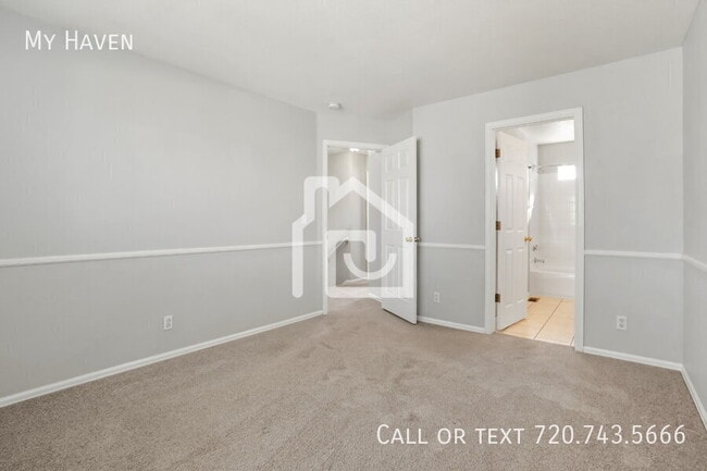 Building Photo - 5960 S Jellison St