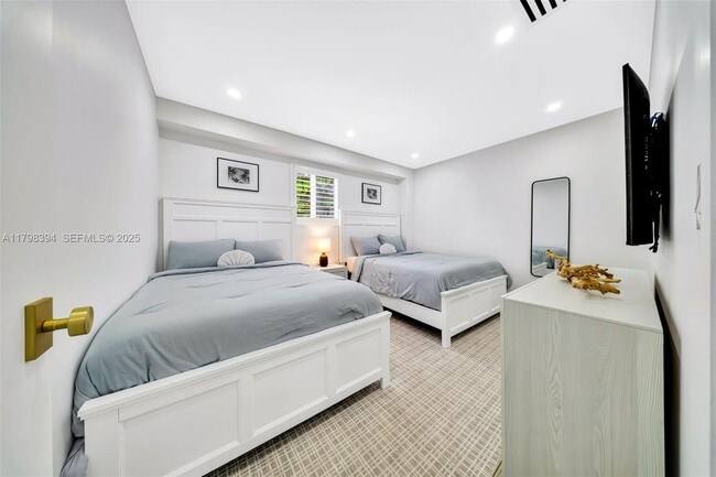 Building Photo - 129 Nautilus Dr