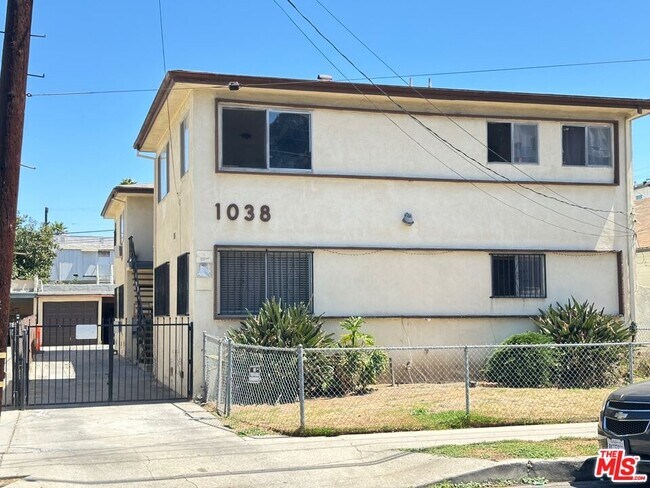 Primary Photo - 1038 S Harvard Blvd
