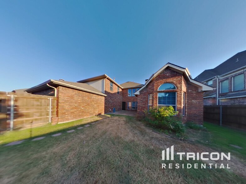 Building Photo - 1609 Teakwood Dr