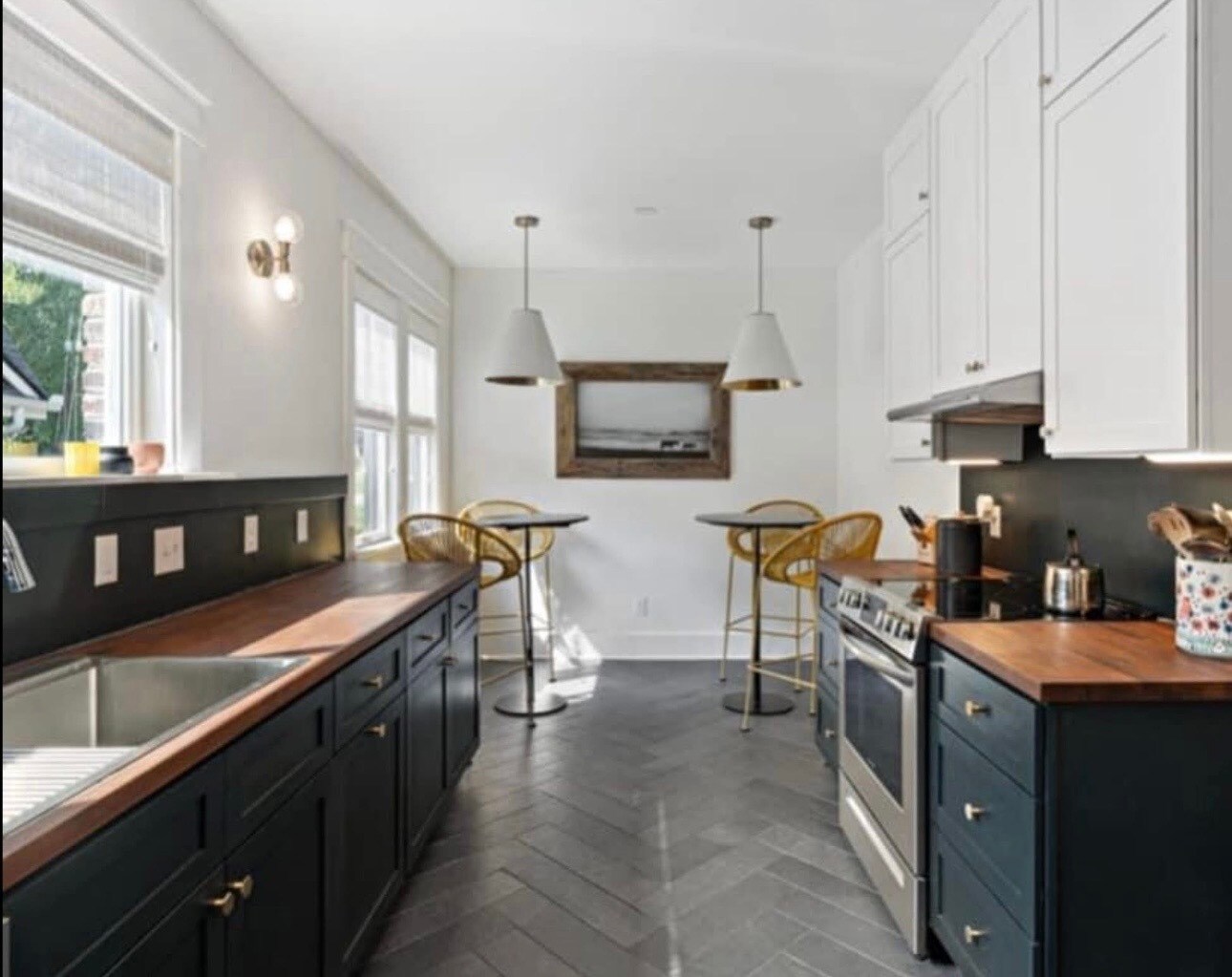 Building Photo - 1002 Fairwin Ave