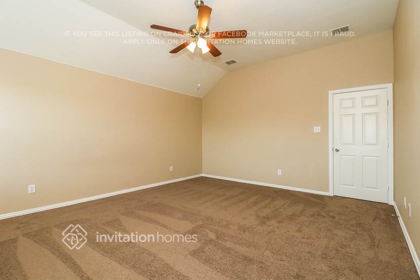 Building Photo - 3168 Kingswood Ct