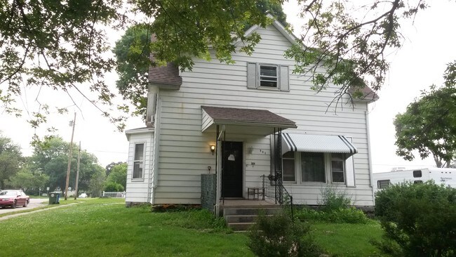 304 South Clinton - South Clintons