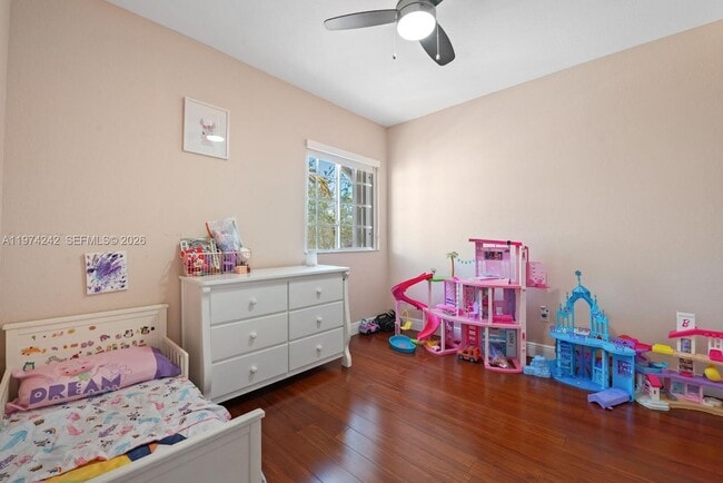 Building Photo - 930 SW 147th Ct