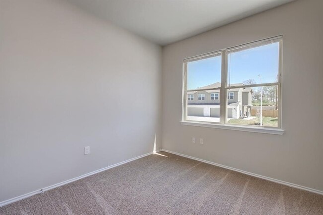 Building Photo - 1204 Garland Rd